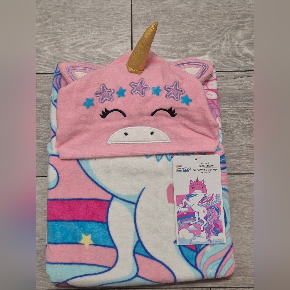 Mainstay Kids Unicorn Hooded Beach Towel with Pink and Blue Design. 100% Cotton